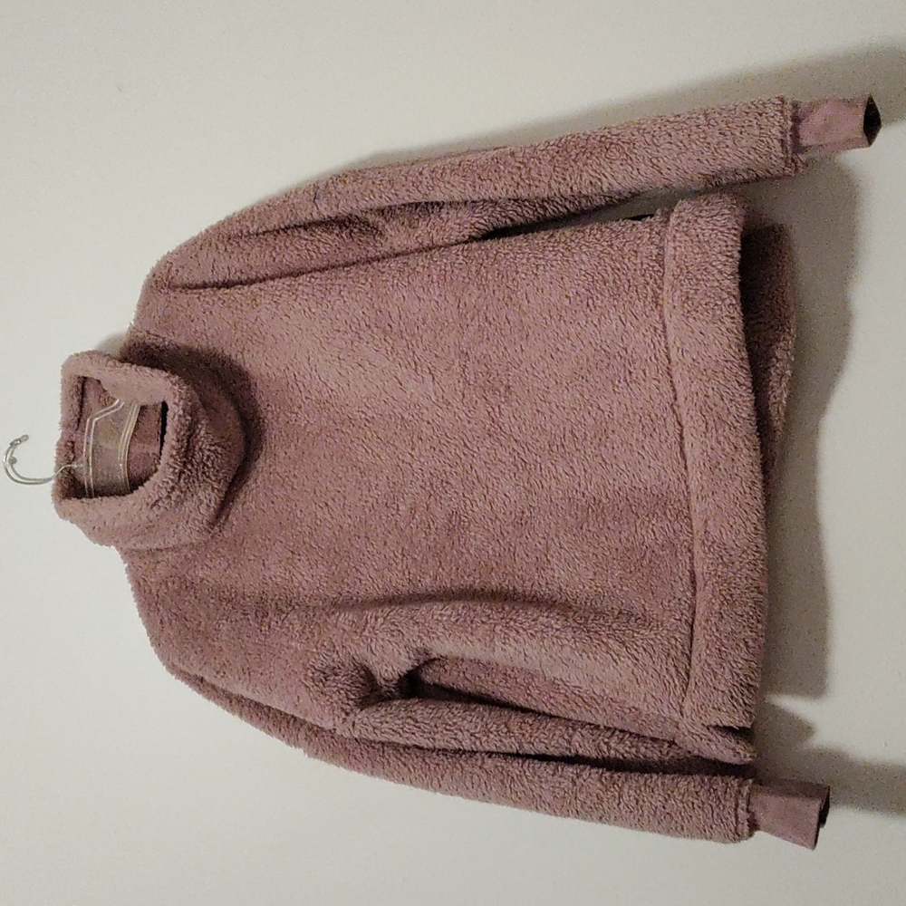 Calvin Klein performance woman size large pinkish color slip-on Sherpa